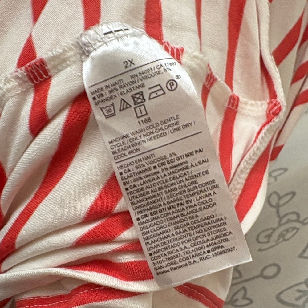Old Navy Luxe White & Red Striped Short-Sleeve Tee - Picture 3 of 3
